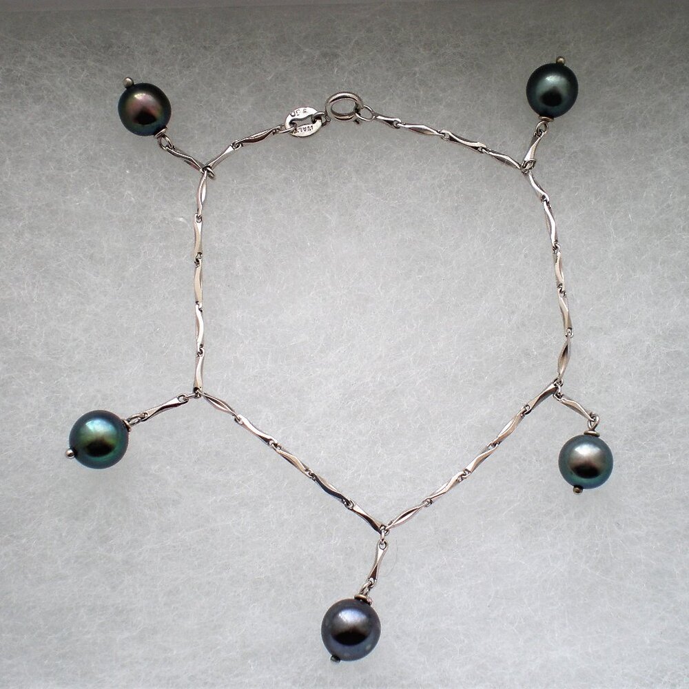 Designer Italy 18K 750 White Gold Dangling Platinum Black Pearl Charm BRACELET